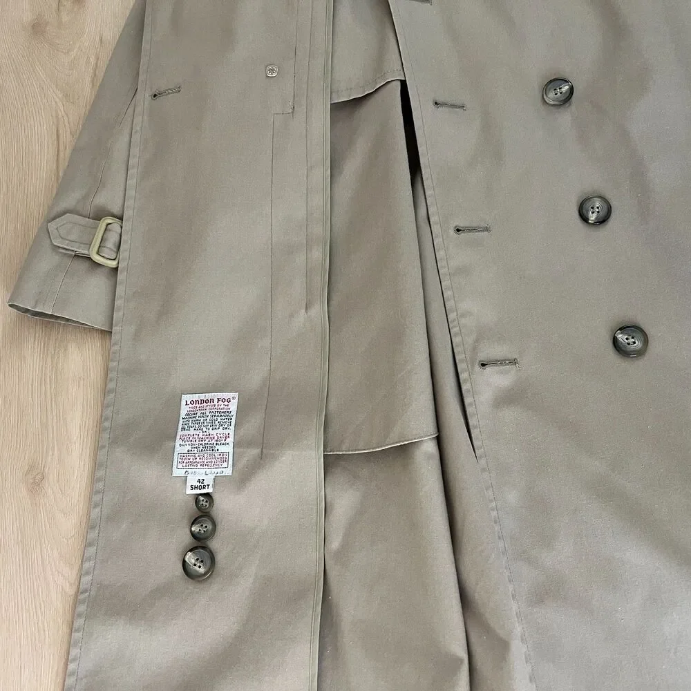 Vintage 60s London Fog Men's Size 42 Short Light Grey Khaki Classic Trench Coat